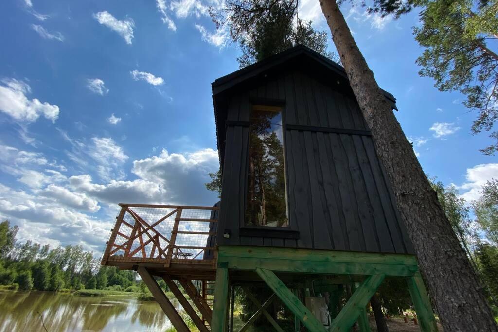 Dragon House In The Tree! Jacuzzi, Sauna ,Cinema,Heated Lici  Luaran gambar